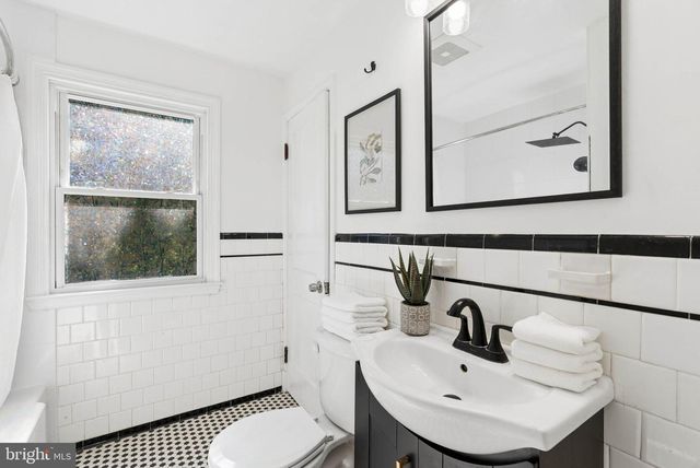 5572 OAKLAND RD, Halethorpe, MD 21227