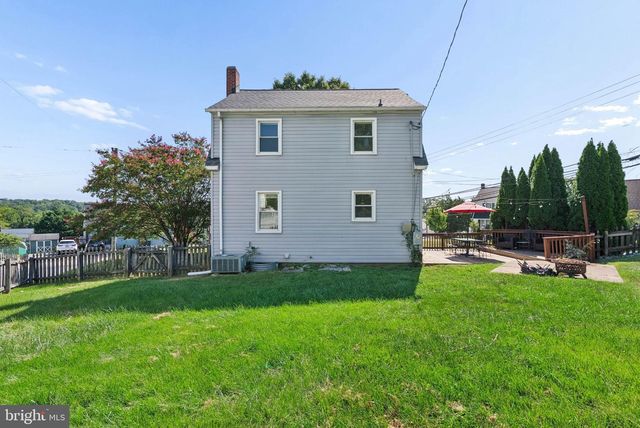 5572 OAKLAND RD, Halethorpe, MD 21227