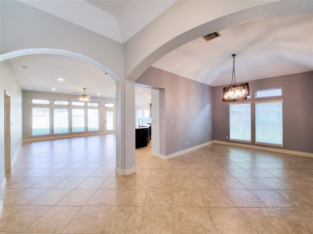 106 Colina Vista Way, Montgomery, TX 77316