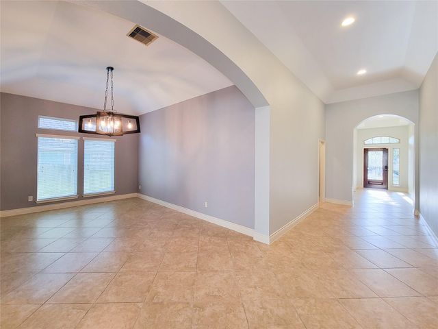 106 Colina Vista Way, Montgomery, TX 77316