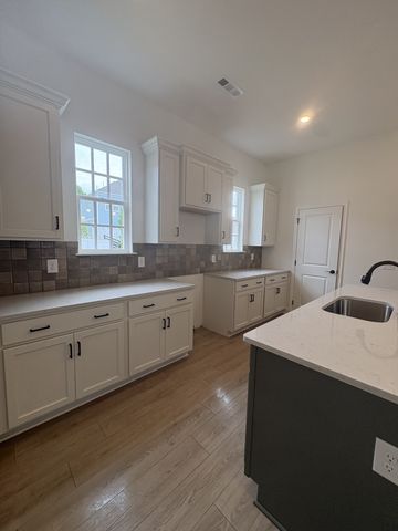 301 Caxton Aly, Nolensville, TN 37135