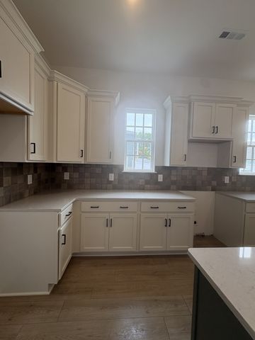 301 Caxton Aly, Nolensville, TN 37135