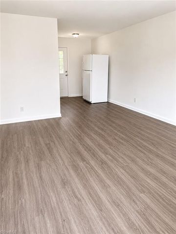 3940 Overland Heights C, Greensboro, NC 27407