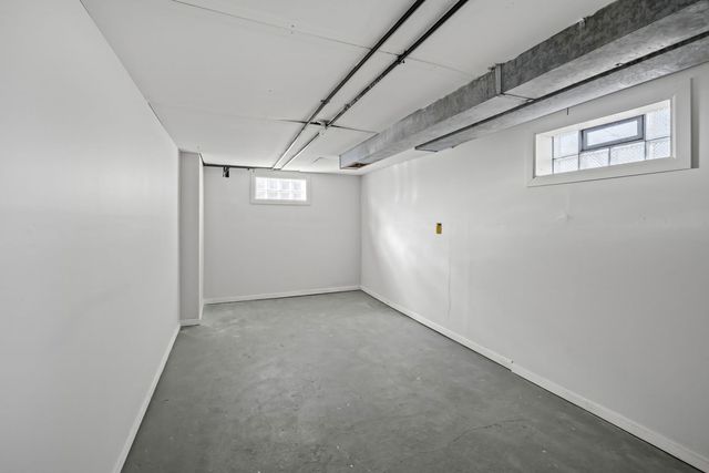 10214 S La Salle Street, Chicago, IL 60628