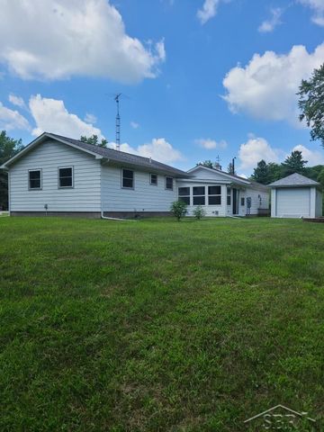 3050 W Sanilac Road, Vassar, MI 48768