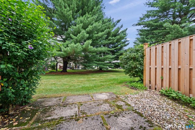 492 Dowd Avenue 492, Canton, CT 06019