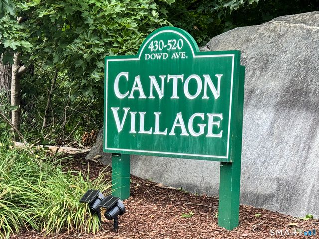 492 Dowd Avenue 492, Canton, CT 06019