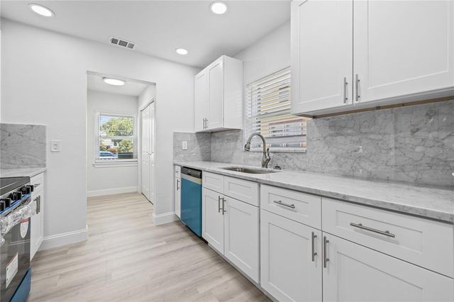 4318 1ST AVENUE S, St Petersburg, FL 33711