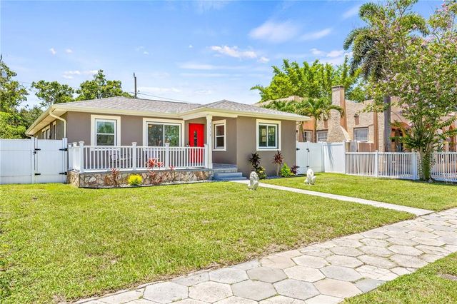 4318 1ST AVENUE S, St Petersburg, FL 33711