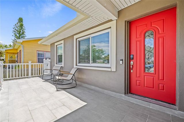 4318 1ST AVENUE S, St Petersburg, FL 33711