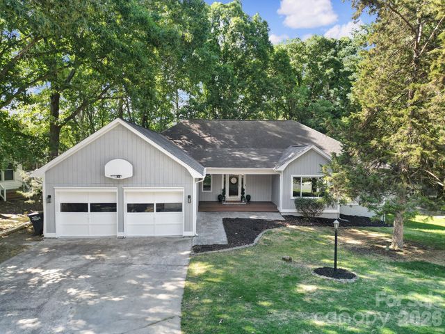 26037 Windjammer Drive, Fort Mill, SC 29708