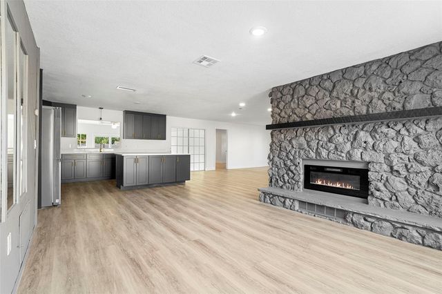 1812 BAYWOOD AVENUE, Orlando, FL 32818