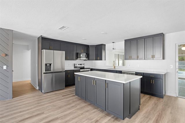 1812 BAYWOOD AVENUE, Orlando, FL 32818