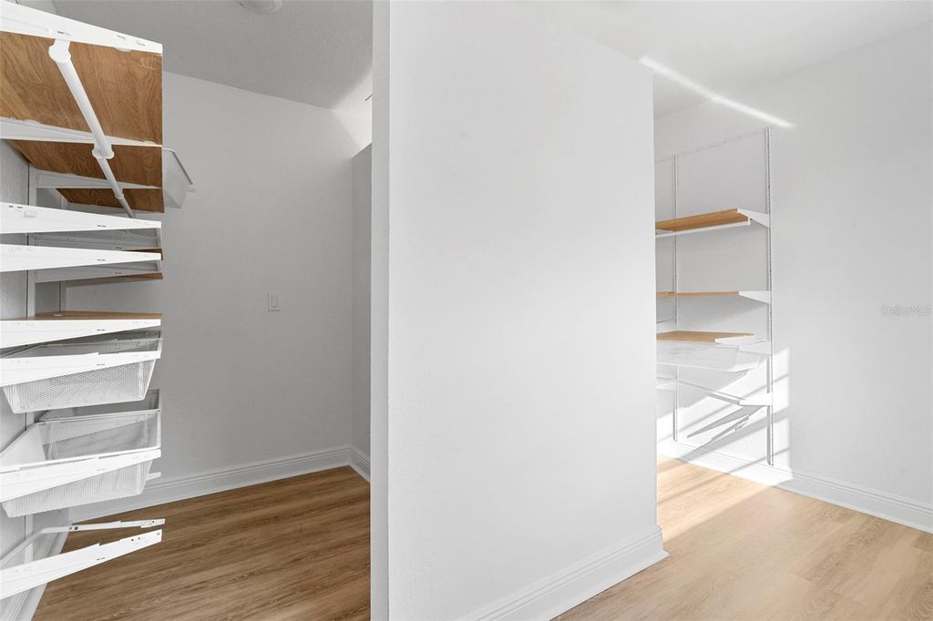 Image 28 of property listing at 1812 BAYWOOD AVENUE, Orlando, FL 32818