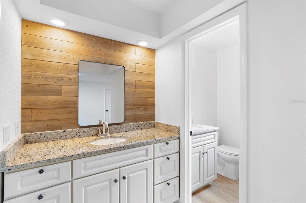 Image 35 of property listing at 1812 BAYWOOD AVENUE, Orlando, FL 32818