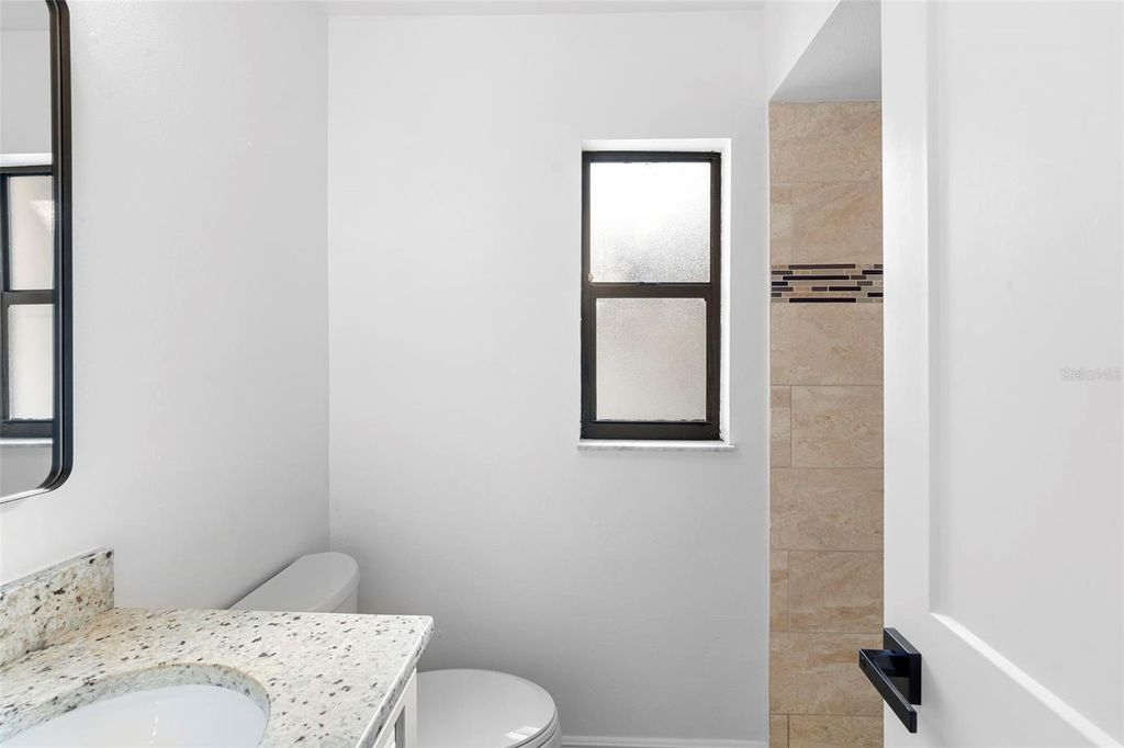 Image 38 of property listing at 1812 BAYWOOD AVENUE, Orlando, FL 32818