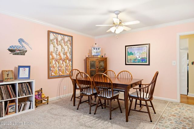 248 Stonehenge Dr 104, Louisville, KY 40207