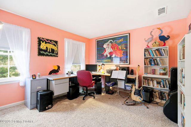 248 Stonehenge Dr 104, Louisville, KY 40207