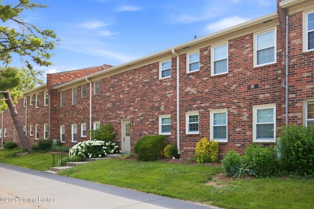 248 Stonehenge Dr 104, Louisville, KY 40207