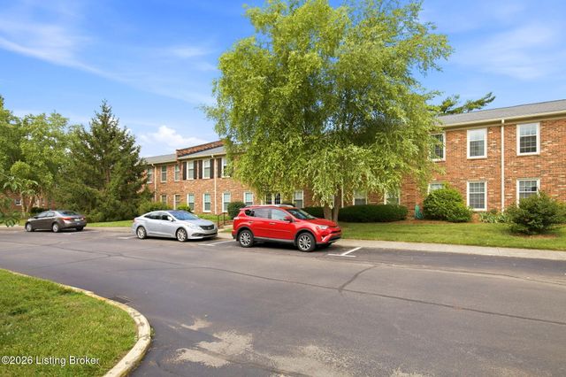 248 Stonehenge Dr 104, Louisville, KY 40207