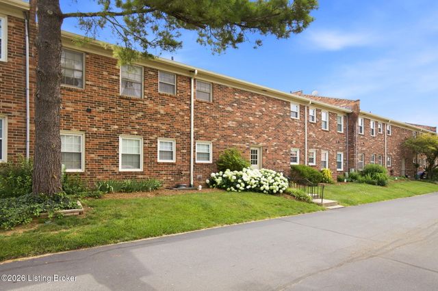 248 Stonehenge Dr 104, Louisville, KY 40207