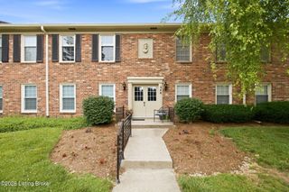 248 Stonehenge Dr 104, Louisville, KY 40207