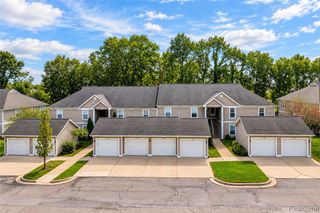 1359 Heatherwood Lane, Ann Arbor, MI 48108