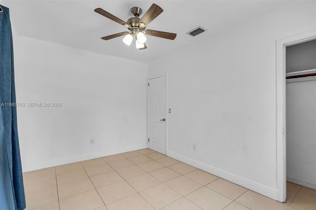 667 E 20th St, Hialeah, FL 33013