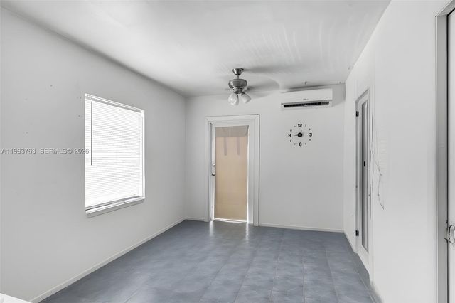 667 E 20th St, Hialeah, FL 33013