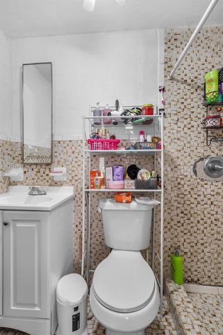 667 E 20th St, Hialeah, FL 33013