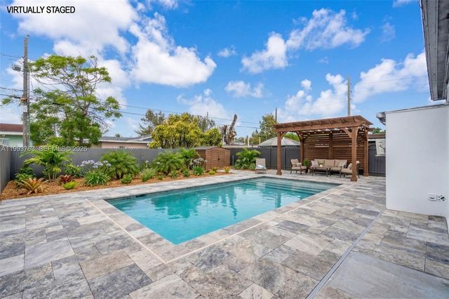 667 E 20th St, Hialeah, FL 33013