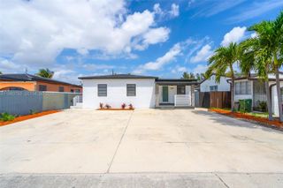 667 E 20th St, Hialeah, FL 33013