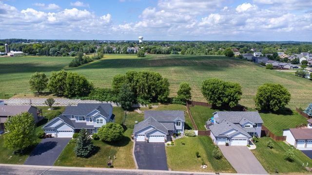 406 Greenway Drive, Delano, MN 55328