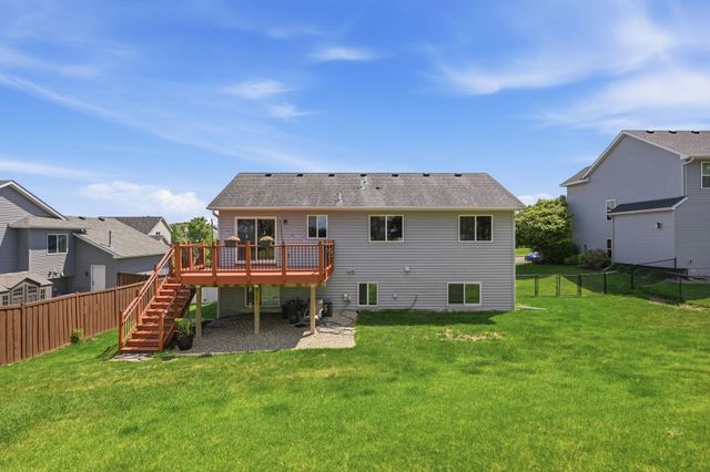 406 Greenway Drive, Delano, MN 55328