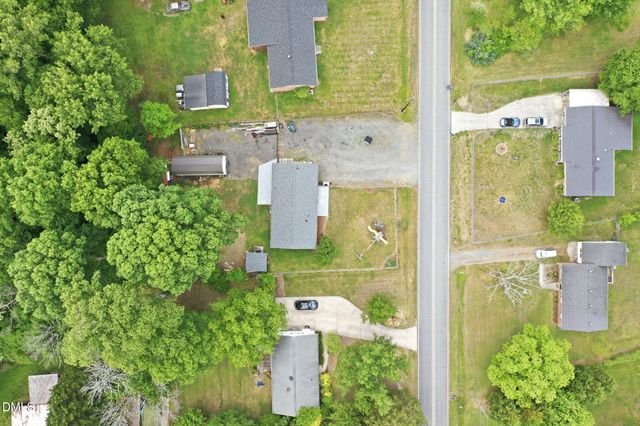 5414 Eastcrest Road, Mcleansville, NC 27301