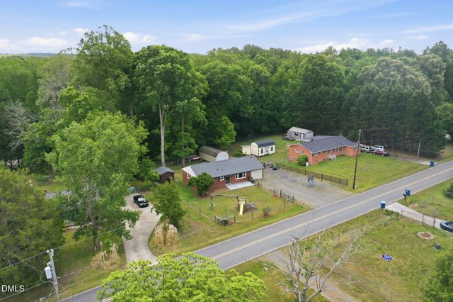 5414 Eastcrest Road, Mcleansville, NC 27301