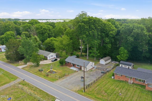5414 Eastcrest Road, Mcleansville, NC 27301