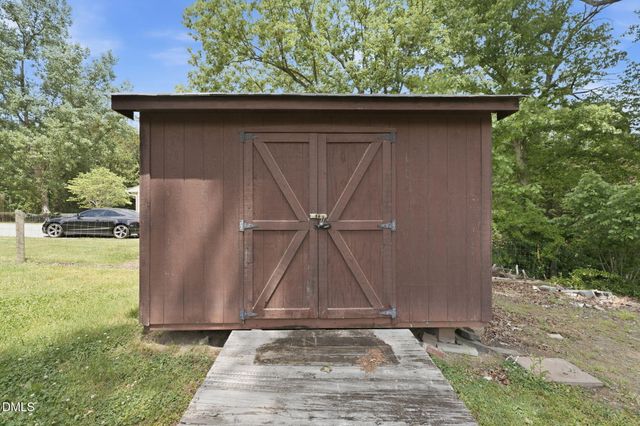 5414 Eastcrest Road, Mcleansville, NC 27301
