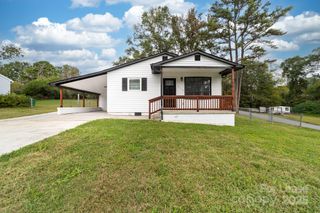 317 E Louisiana Avenue, Bessemer City, NC 28016