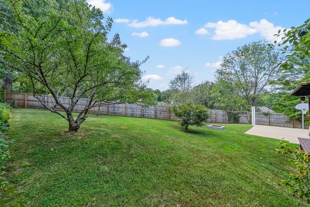 802 Crystal Ct, Mount Juliet, TN 37122