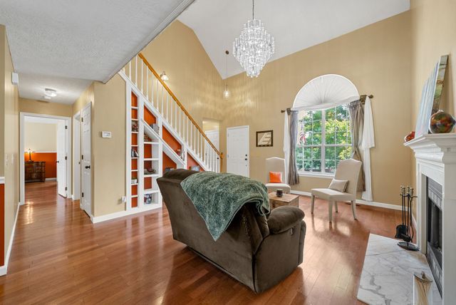 802 Crystal Ct, Mount Juliet, TN 37122