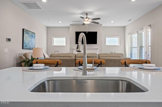 10 Heiss Street, Durham, NC 27703