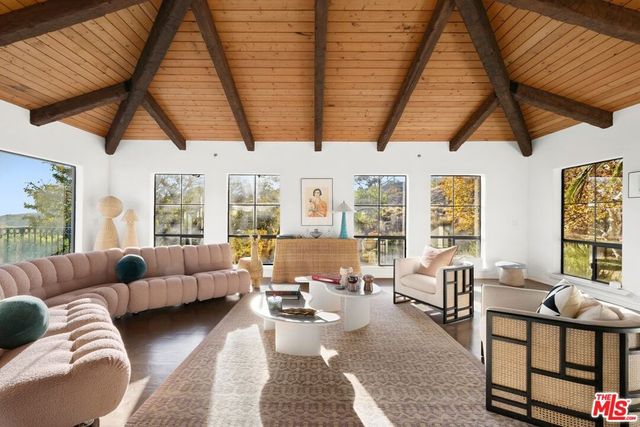 33261 Decker School Road, Malibu, CA 90265