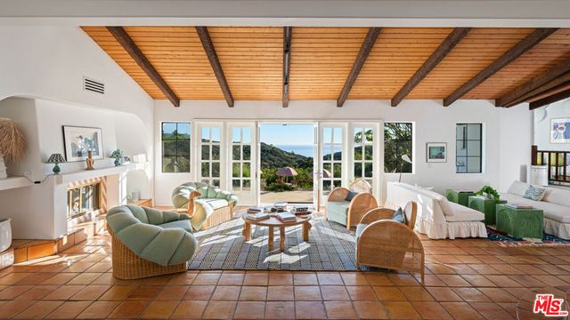 33261 Decker School Road, Malibu, CA 90265
