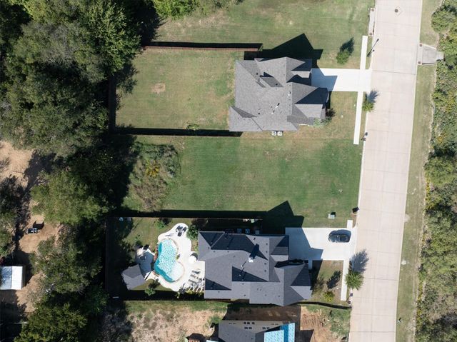 208 Village Way, Argyle, TX 76226