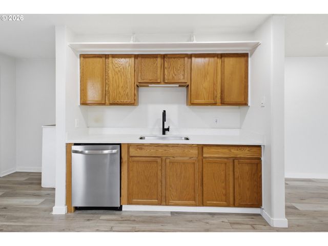 10068 Se BRANDEIS St, Clackamas, OR 97015