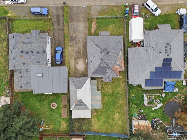 10068 Se BRANDEIS St, Clackamas, OR 97015