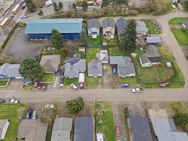 10068 Se BRANDEIS St, Clackamas, OR 97015