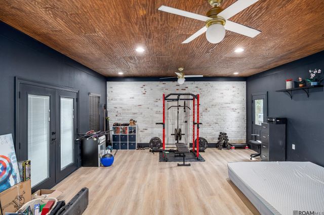 10302 La Hwy 937, St Amant, LA 70774