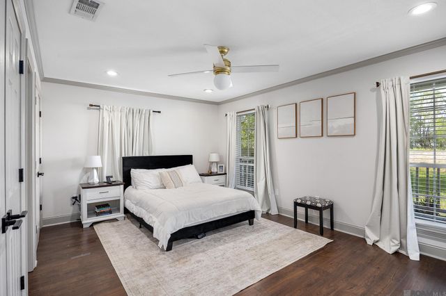 10302 La Hwy 937, St Amant, LA 70774